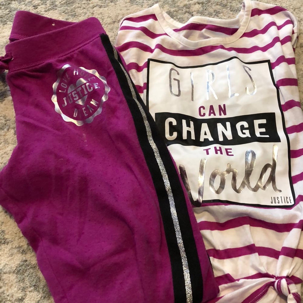 Matching top and bottom sweatpants and shirt.